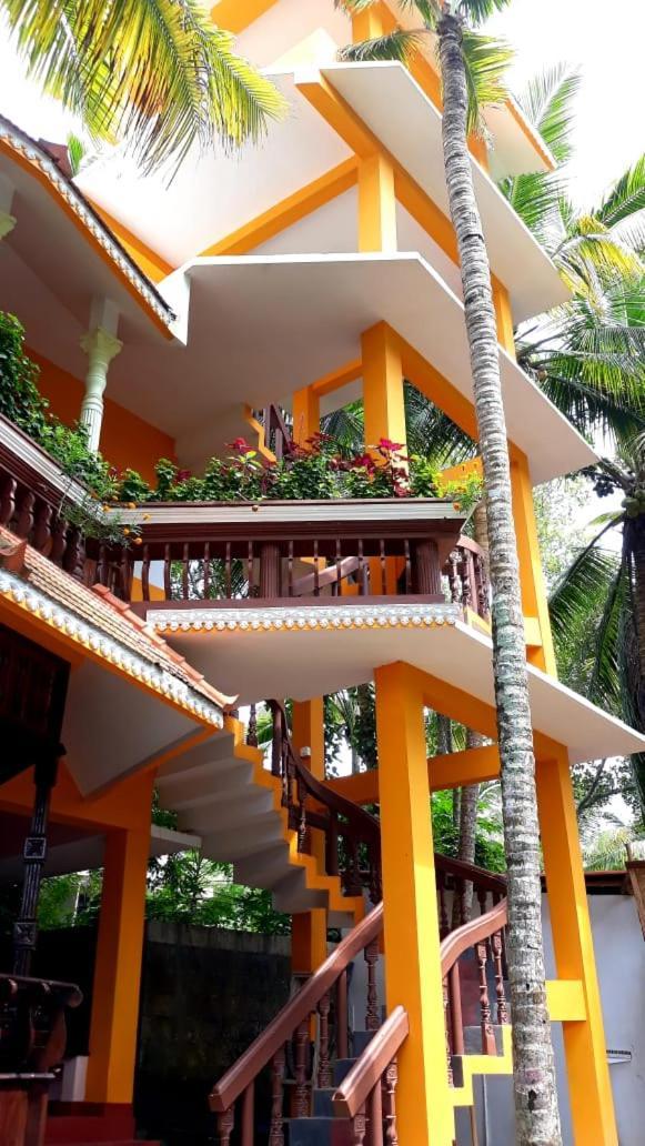 Thriphala Ayurveda Yogashram Διαμέρισμα Thiruvananthapuram Εξωτερικό φωτογραφία